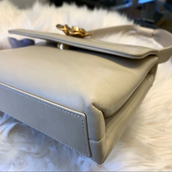 ❌SOLD❌Chanel vintage beige leather camellia mini handle Kelly bag - Picture 11 of 12